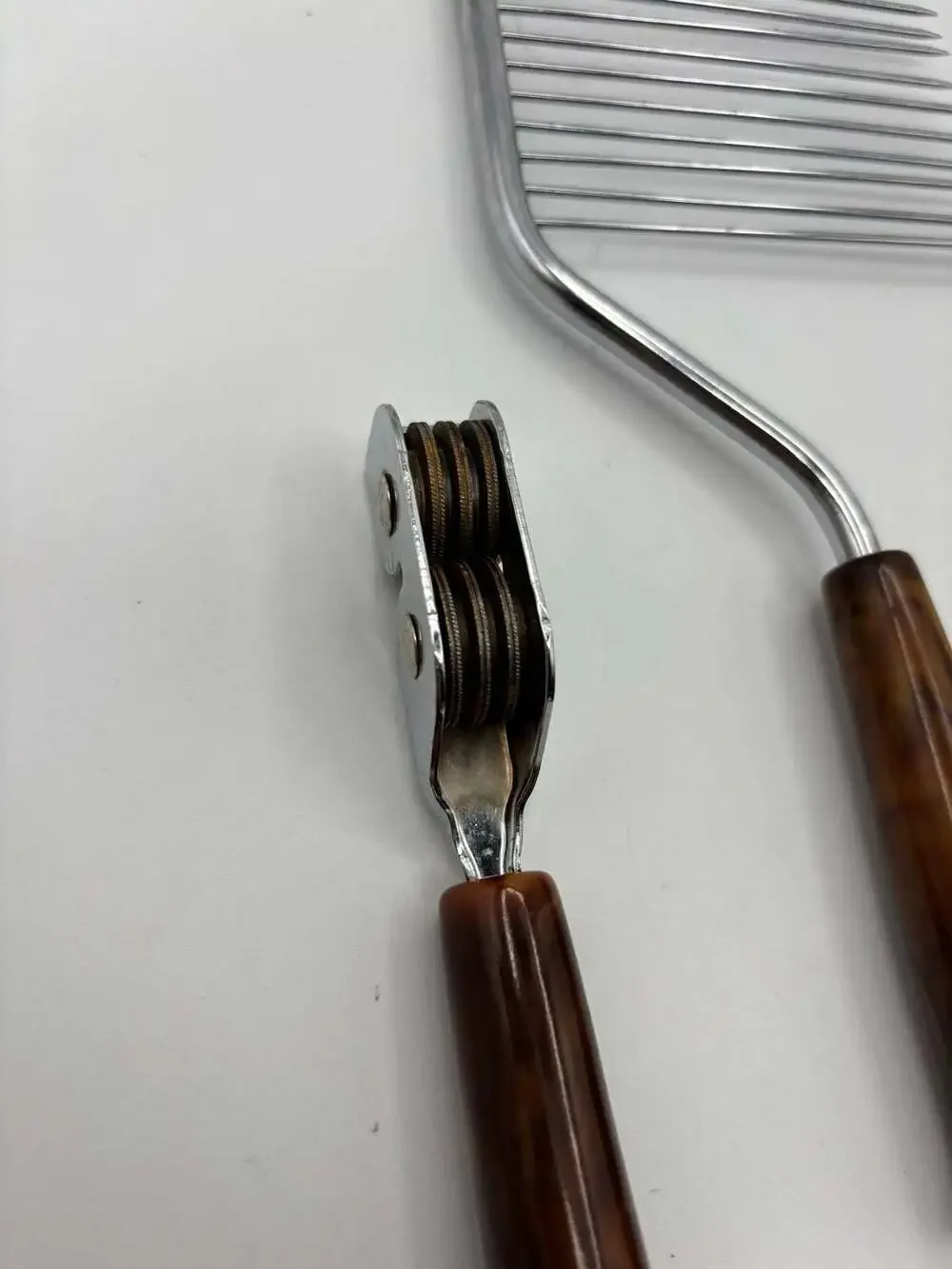 Vintage Schneider Toledo Angel Food Cake Breaker and Slicer Set with Faux Tortoi